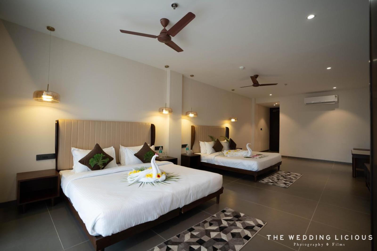 Hotel Omaya Garden Raipur  Exterior photo
